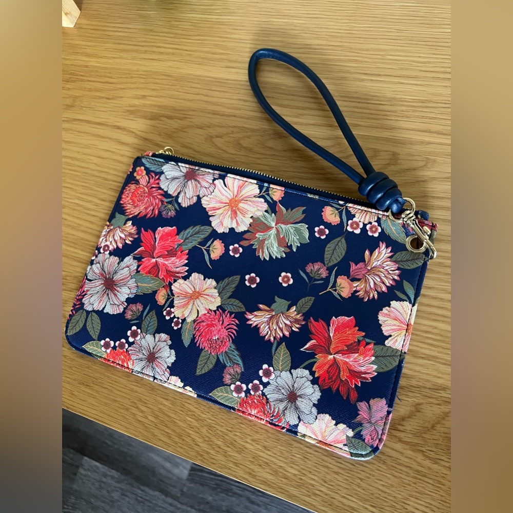 LOFT wristlet NWOT